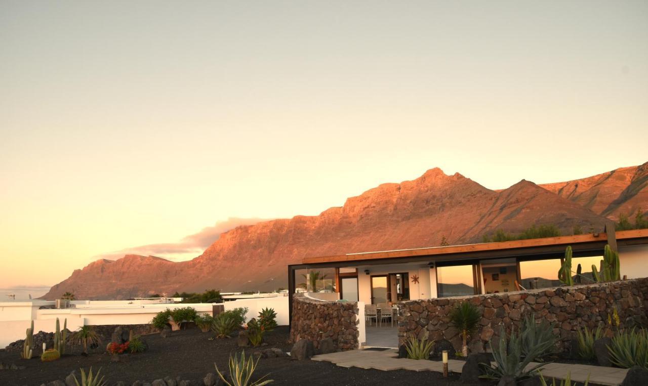 La Belle Vie Villa Famara Exterior foto