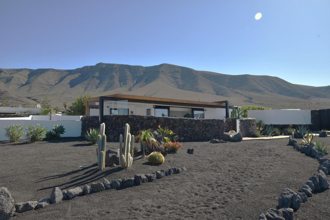 La Belle Vie Villa Famara Exterior foto